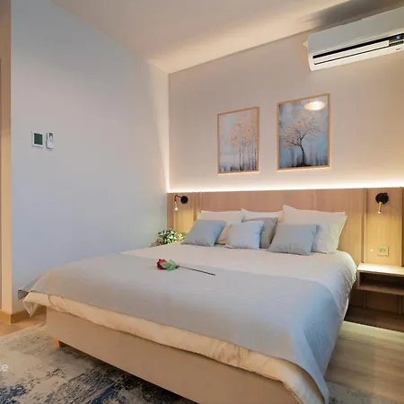 Le 3* 布加勒斯特